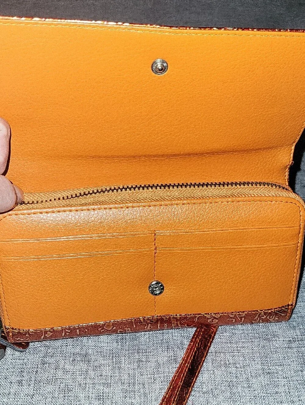 The Unbranded Brand snap snappy
